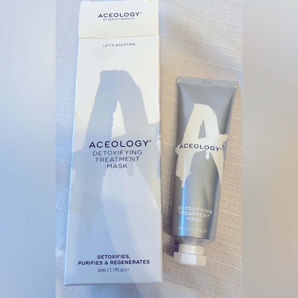 Aceology Detoxifying Treatment Mask. NIB.